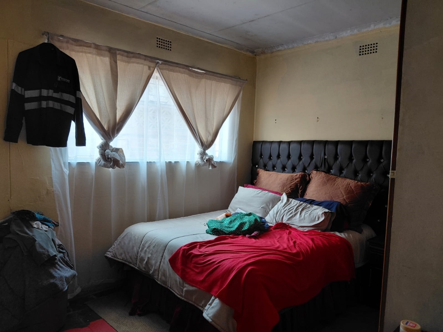 6 Bedroom Property for Sale in Actonville Gauteng