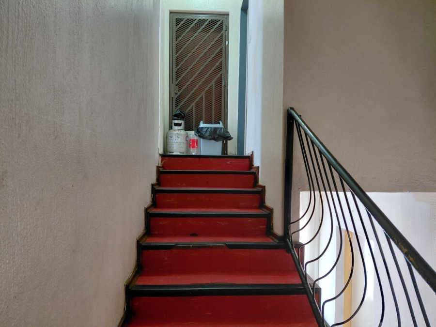 6 Bedroom Property for Sale in Actonville Gauteng