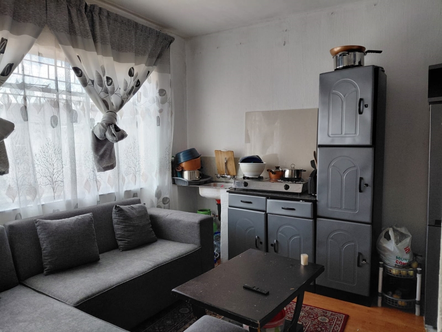 6 Bedroom Property for Sale in Actonville Gauteng