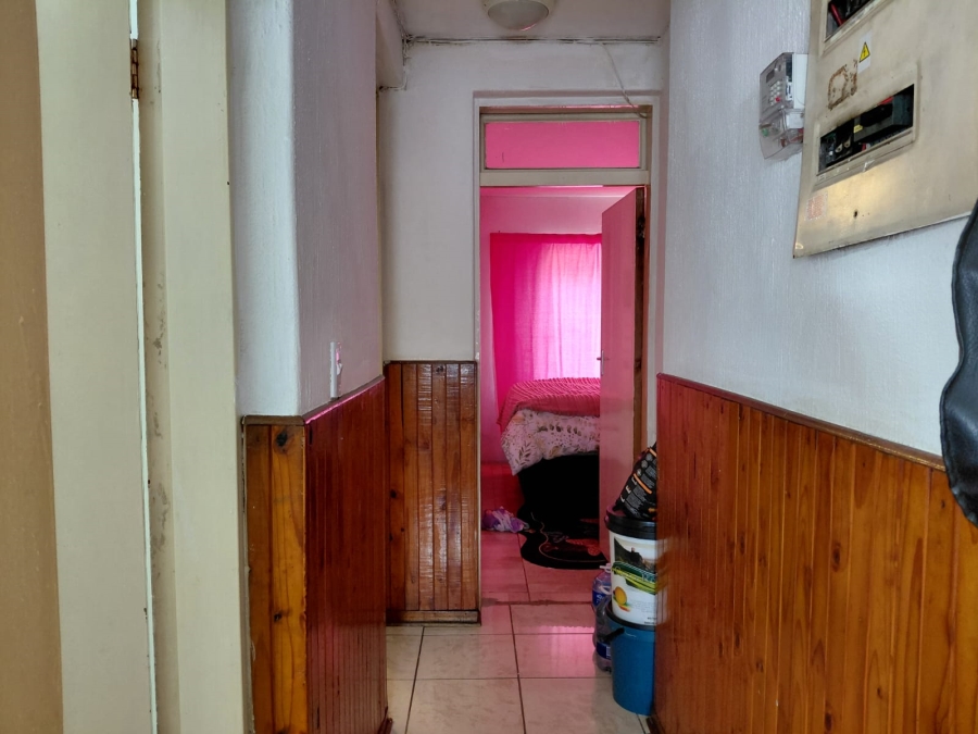 6 Bedroom Property for Sale in Actonville Gauteng