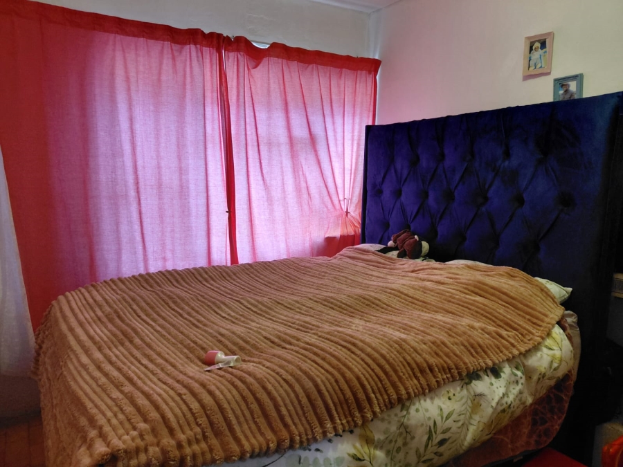 6 Bedroom Property for Sale in Actonville Gauteng