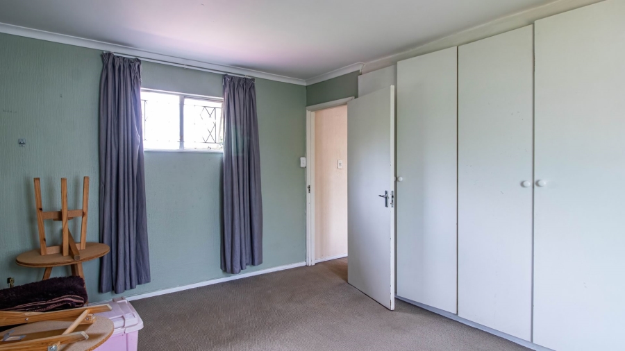 5 Bedroom Property for Sale in Eden Glen Gauteng