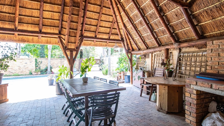 5 Bedroom Property for Sale in Eden Glen Gauteng