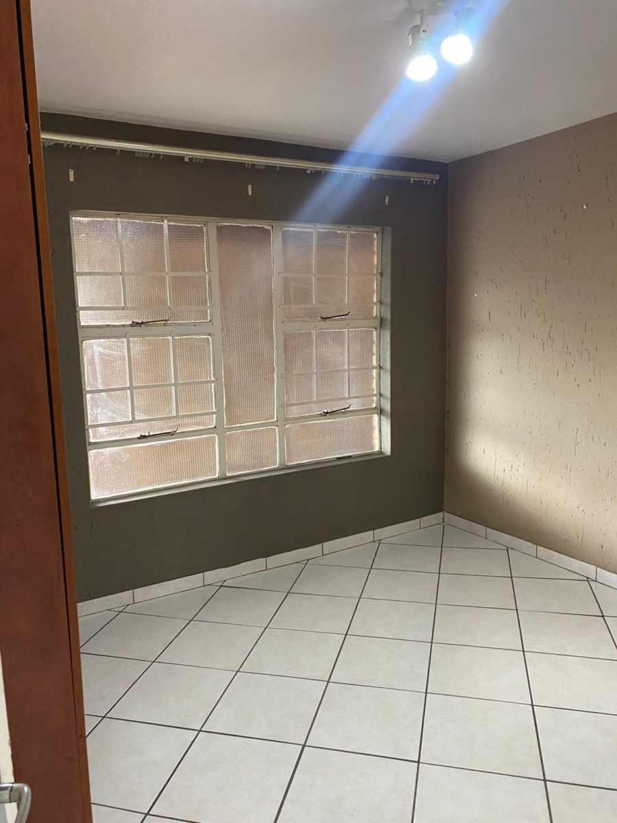 2 Bedroom Property for Sale in Croydon Gauteng
