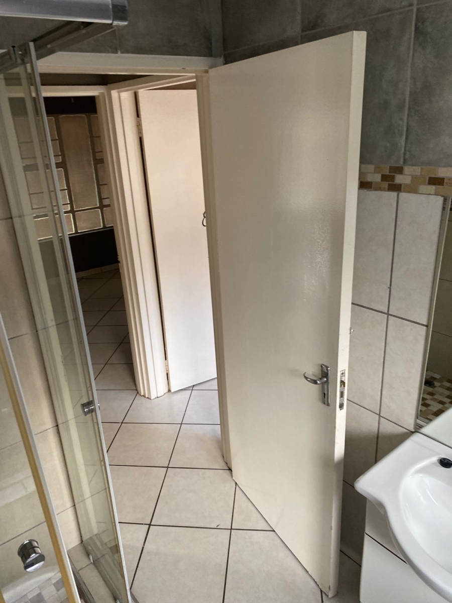 2 Bedroom Property for Sale in Croydon Gauteng