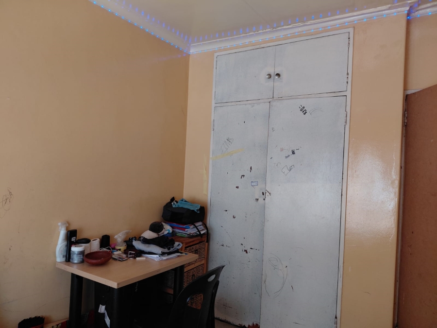 10 Bedroom Property for Sale in Actonville Gauteng