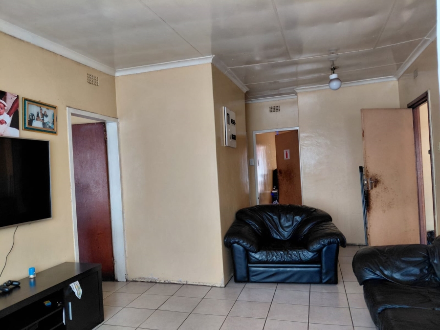 10 Bedroom Property for Sale in Actonville Gauteng