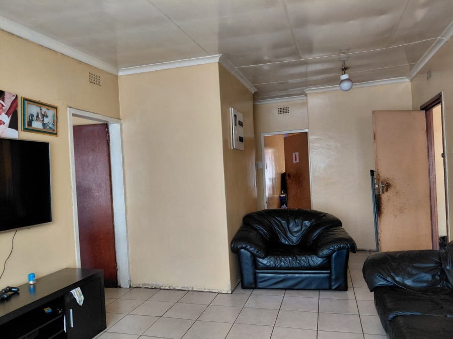 10 Bedroom Property for Sale in Actonville Gauteng