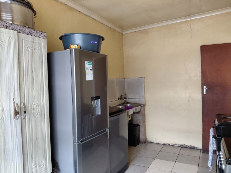 10 Bedroom Property for Sale in Actonville Gauteng