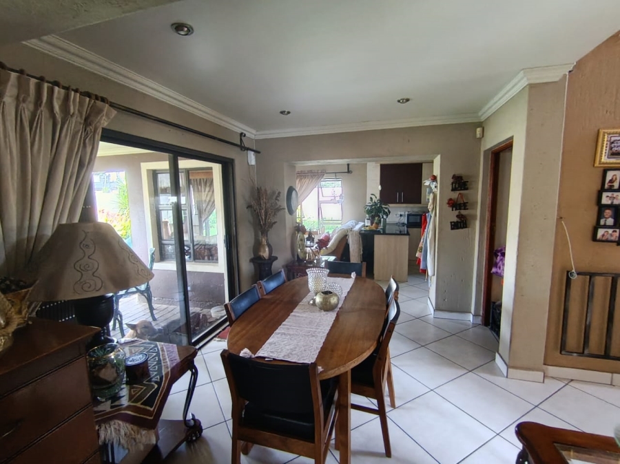 3 Bedroom Property for Sale in Sonneveld Gauteng