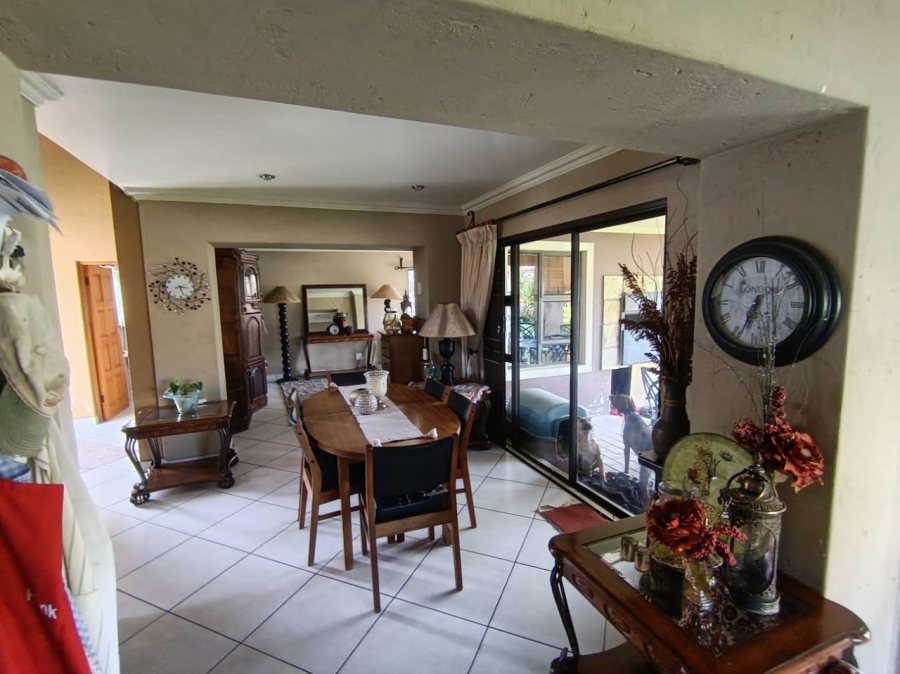 3 Bedroom Property for Sale in Sonneveld Gauteng