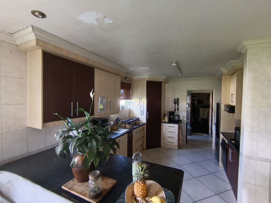 3 Bedroom Property for Sale in Sonneveld Gauteng