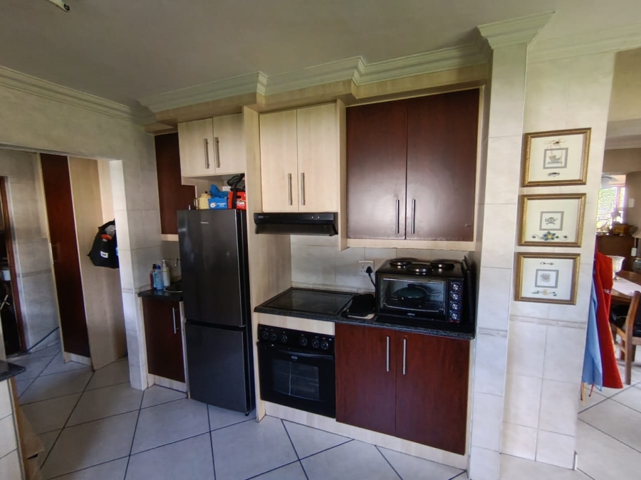 3 Bedroom Property for Sale in Sonneveld Gauteng