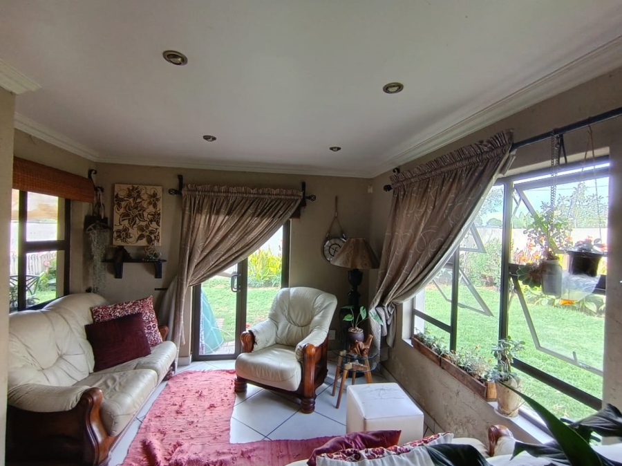 3 Bedroom Property for Sale in Sonneveld Gauteng