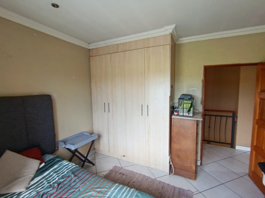 3 Bedroom Property for Sale in Sonneveld Gauteng