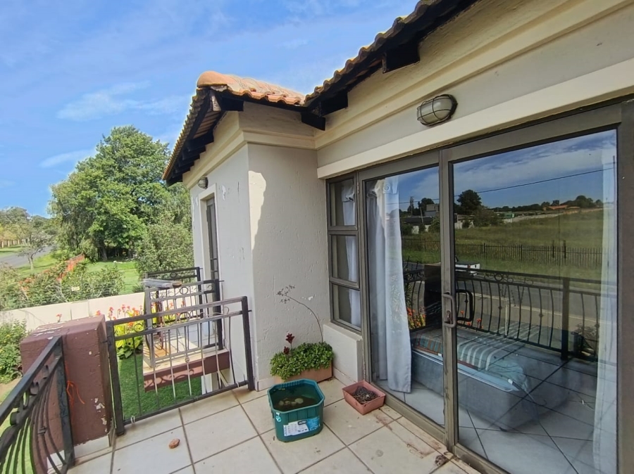 3 Bedroom Property for Sale in Sonneveld Gauteng