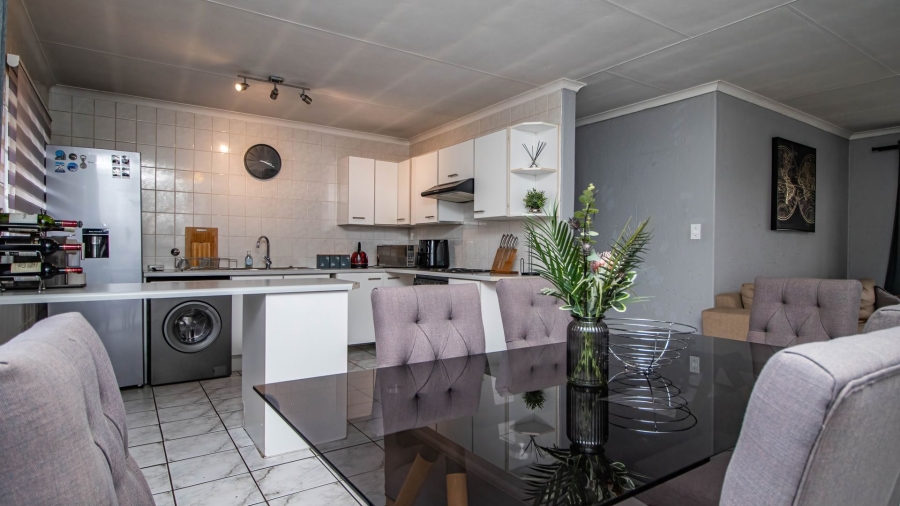 2 Bedroom Property for Sale in Eden Glen Gauteng