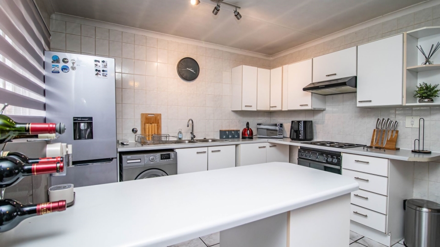 2 Bedroom Property for Sale in Eden Glen Gauteng