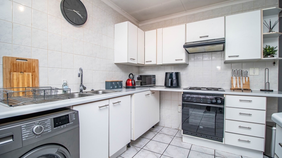 2 Bedroom Property for Sale in Eden Glen Gauteng