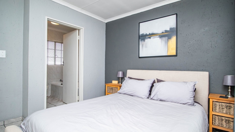 2 Bedroom Property for Sale in Eden Glen Gauteng