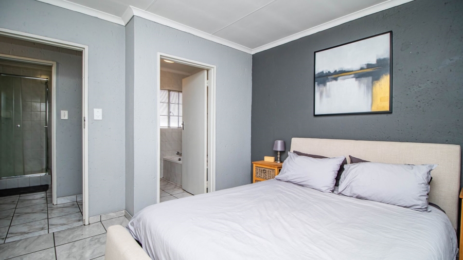 2 Bedroom Property for Sale in Eden Glen Gauteng