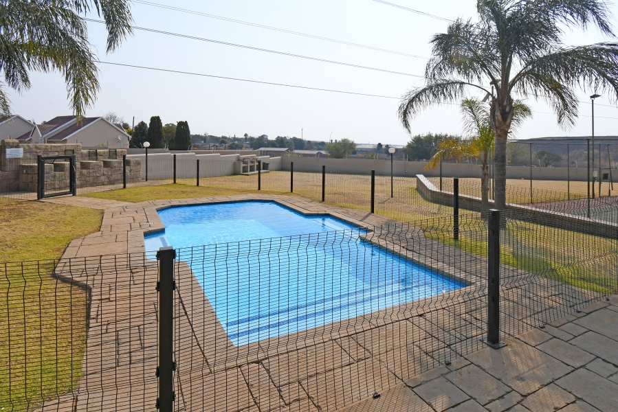 2 Bedroom Property for Sale in Eden Glen Gauteng