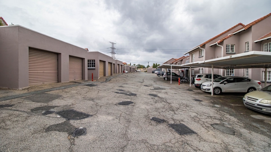 2 Bedroom Property for Sale in Eden Glen Gauteng