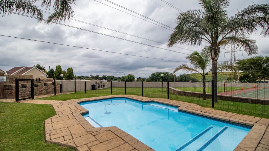 2 Bedroom Property for Sale in Eden Glen Gauteng