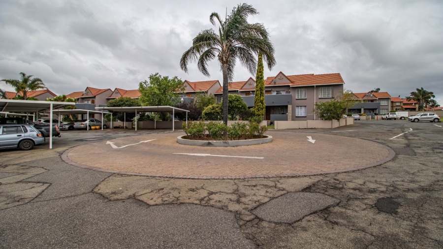 2 Bedroom Property for Sale in Eden Glen Gauteng