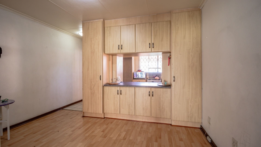 3 Bedroom Property for Sale in Barvallen Gauteng