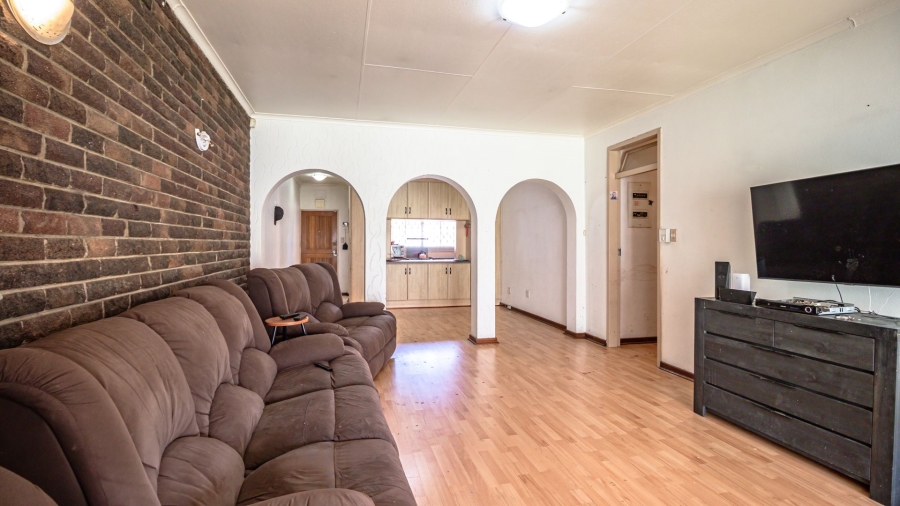 3 Bedroom Property for Sale in Barvallen Gauteng