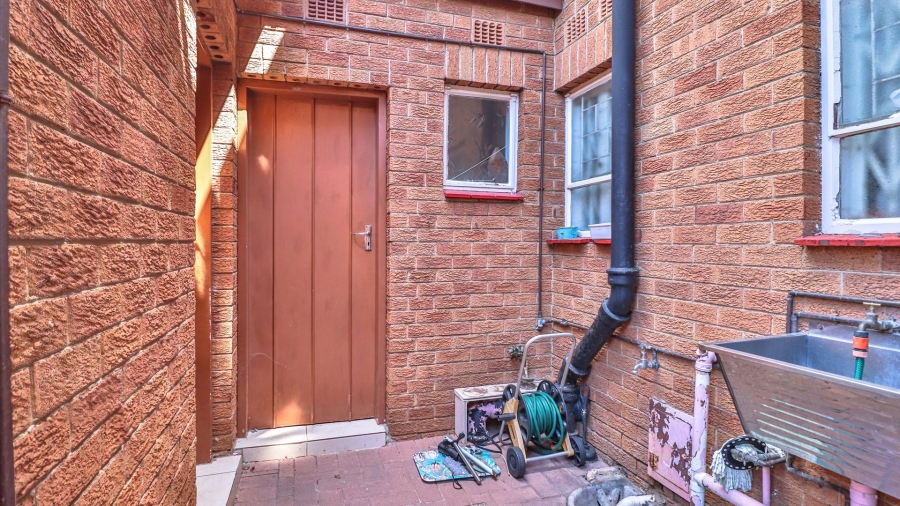 3 Bedroom Property for Sale in Barvallen Gauteng