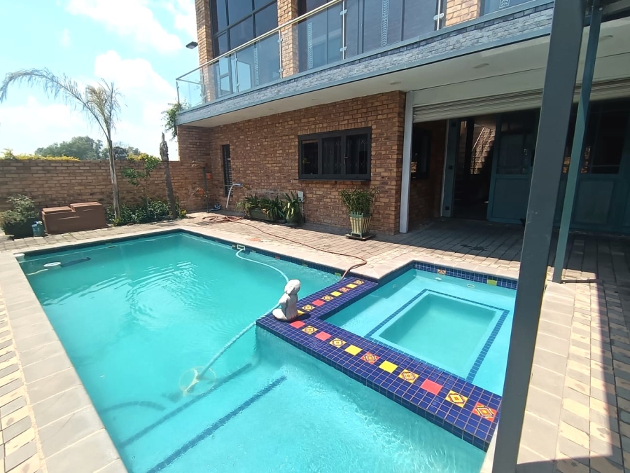 5 Bedroom Property for Sale in Rynfield Gauteng