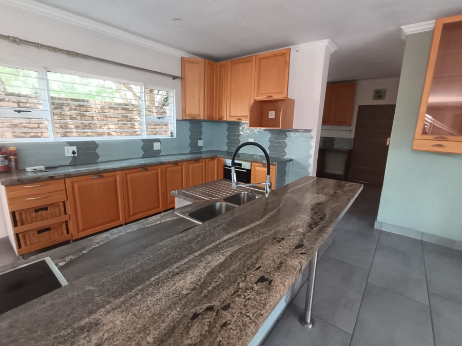 5 Bedroom Property for Sale in Rynfield Gauteng