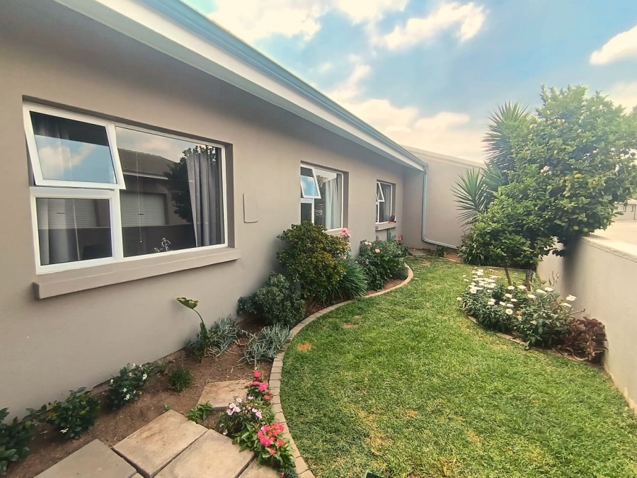 3 Bedroom Property for Sale in Rynfield Gauteng