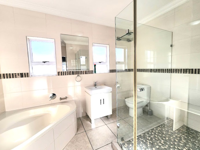 3 Bedroom Property for Sale in Rynfield Gauteng