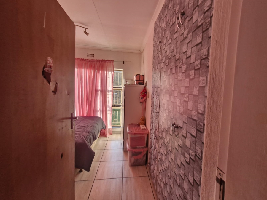 To Let 3 Bedroom Property for Rent in Dalpark Gauteng