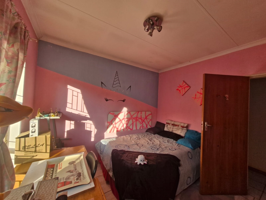 To Let 3 Bedroom Property for Rent in Dalpark Gauteng