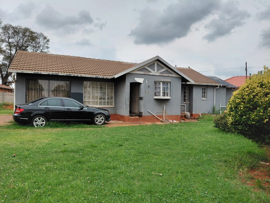 4 Bedroom Property for Sale in Dalpark Gauteng