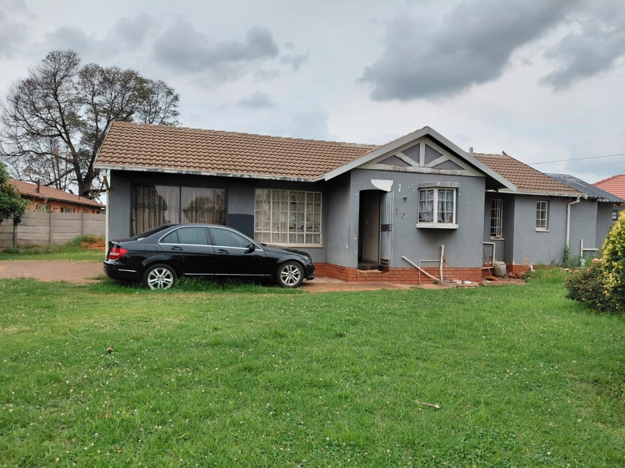 4 Bedroom Property for Sale in Dalpark Gauteng