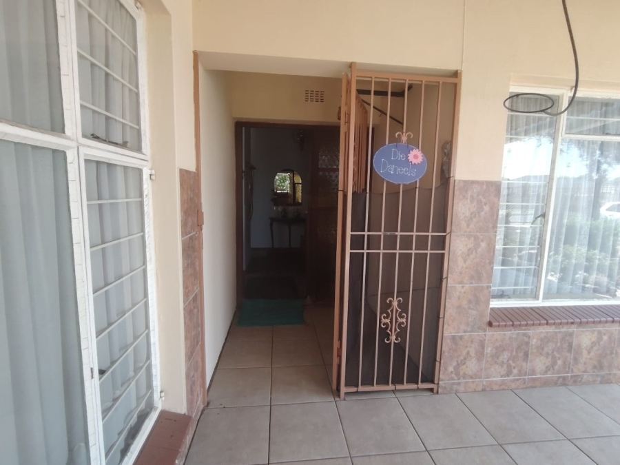 3 Bedroom Property for Sale in Casseldale Gauteng