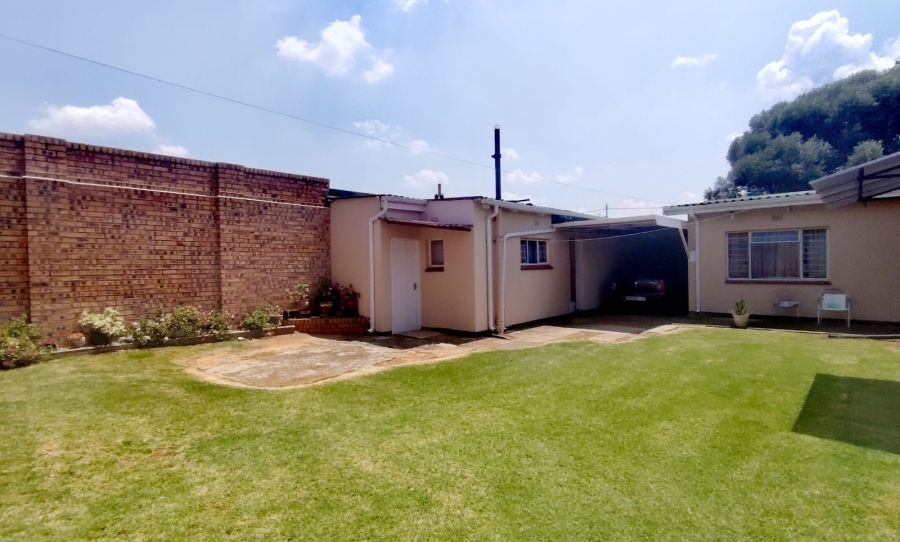 3 Bedroom Property for Sale in Casseldale Gauteng
