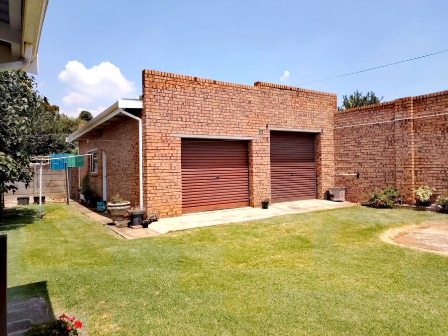 3 Bedroom Property for Sale in Casseldale Gauteng