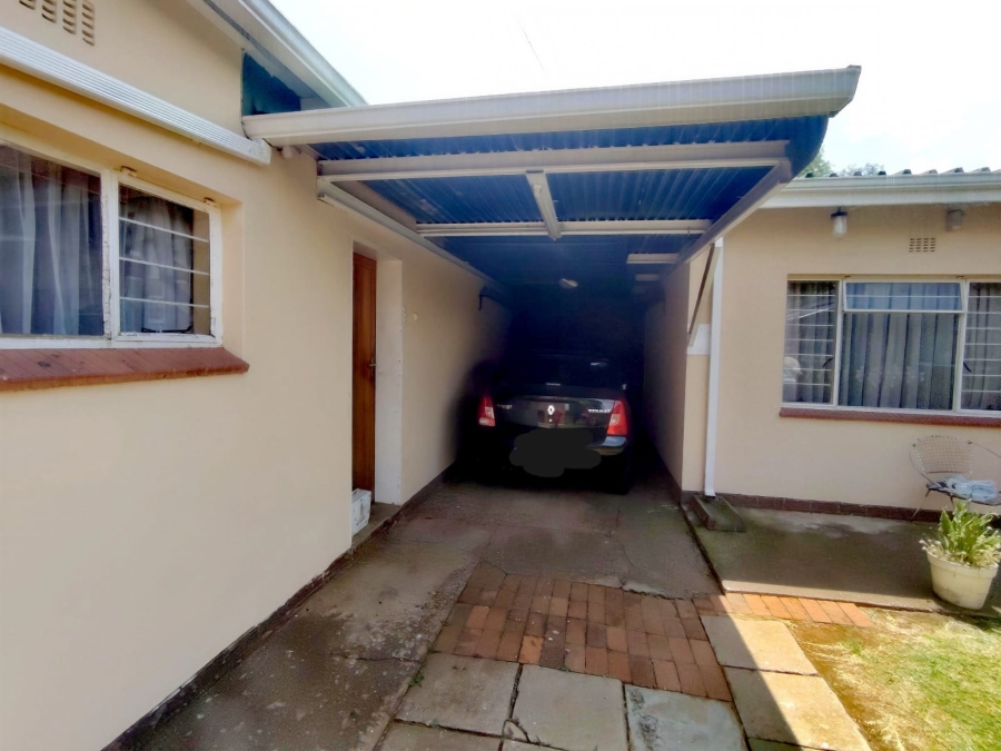 3 Bedroom Property for Sale in Casseldale Gauteng