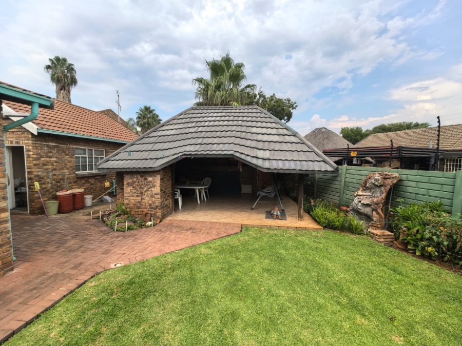 3 Bedroom Property for Sale in Doornpoort Gauteng