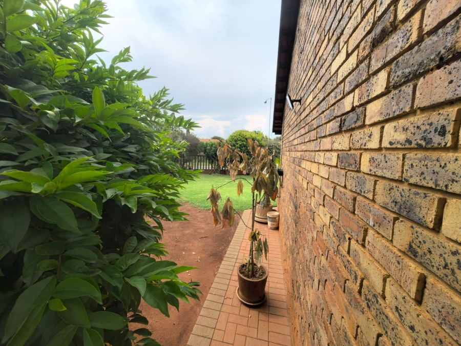 3 Bedroom Property for Sale in Doornpoort Gauteng