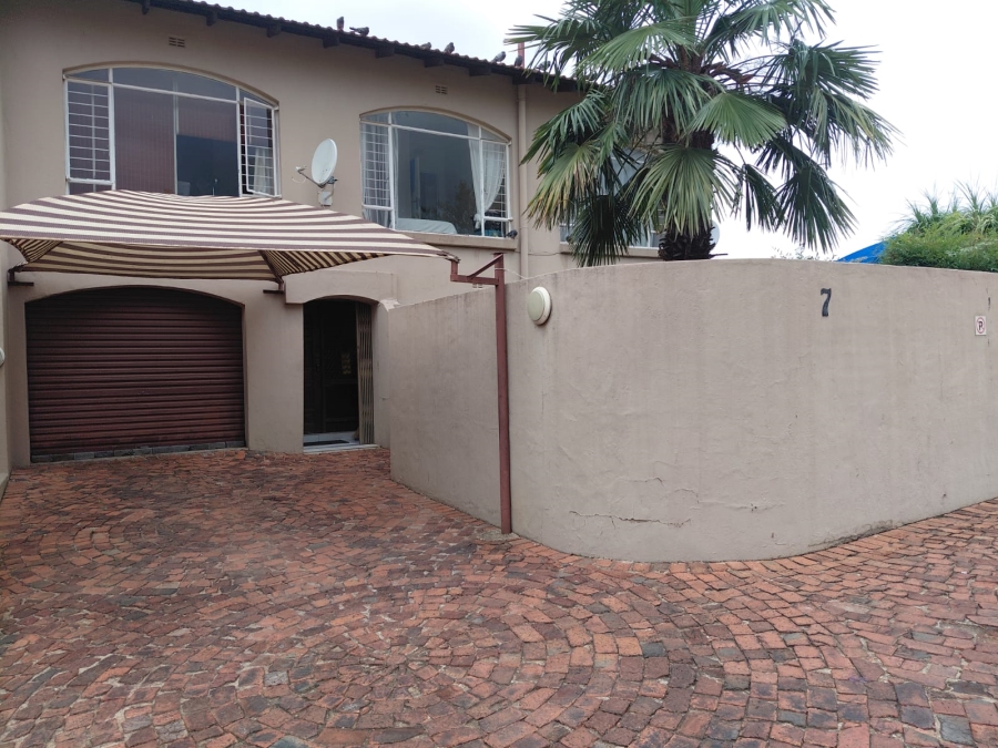 3 Bedroom Property for Sale in Lyndhurst Gauteng