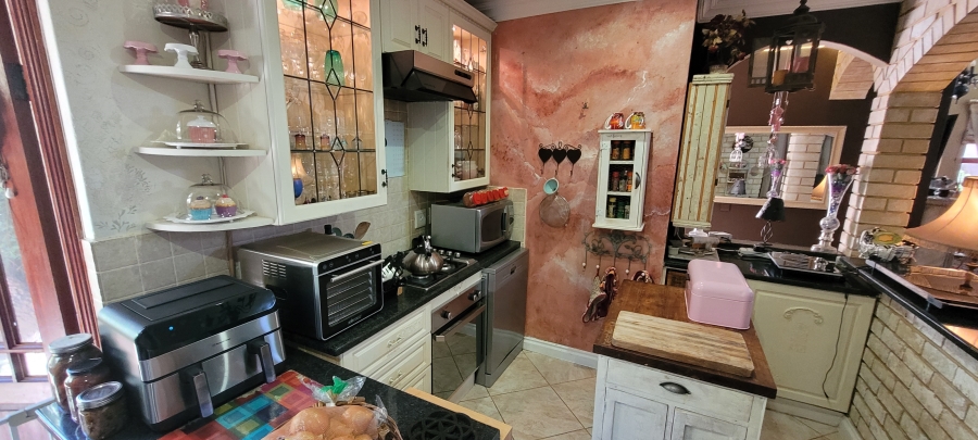 2 Bedroom Property for Sale in Pomona Gauteng