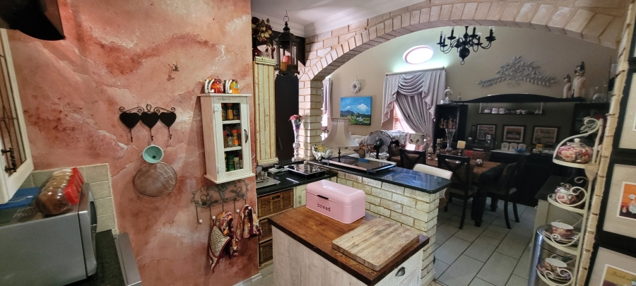 2 Bedroom Property for Sale in Pomona Gauteng