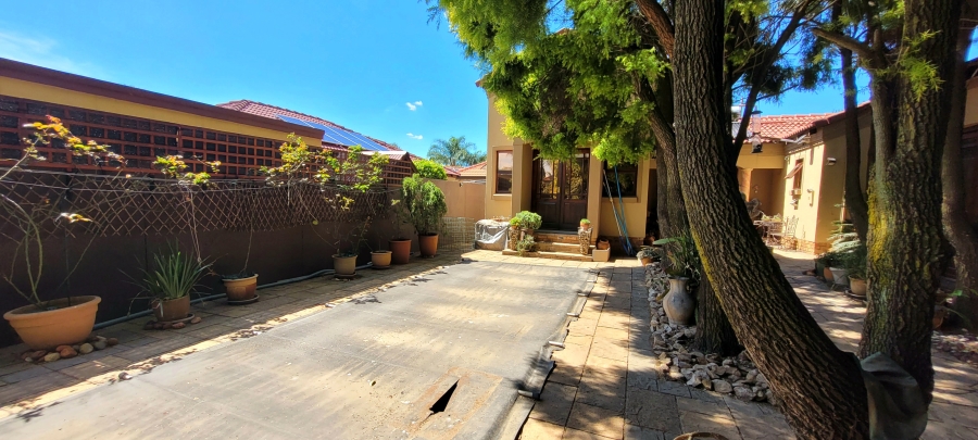 2 Bedroom Property for Sale in Pomona Gauteng